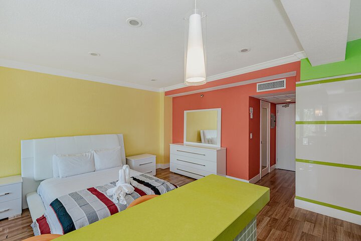Room 208 of 278