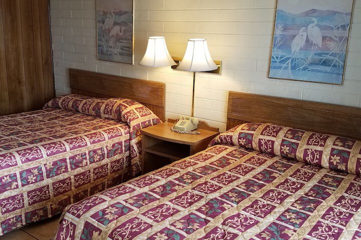 Room 4 of 14