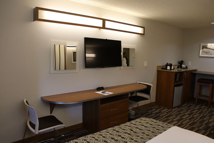 Microtel Inn & Suites by Wyndham Columbus / Near Fort Benning