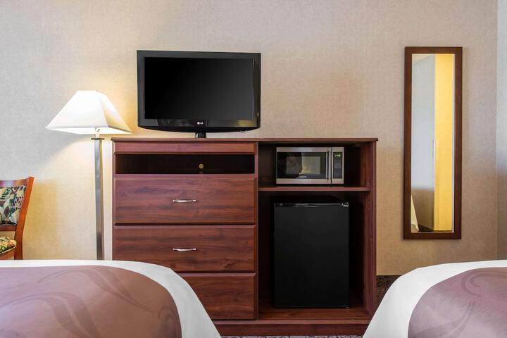 Room 15 of 27