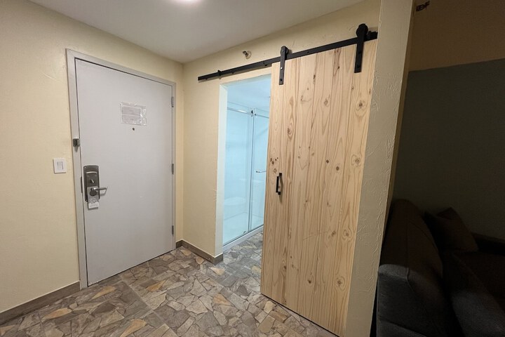 Ocean Sands Beach Boutique Inn - 1 Acre Private Beach