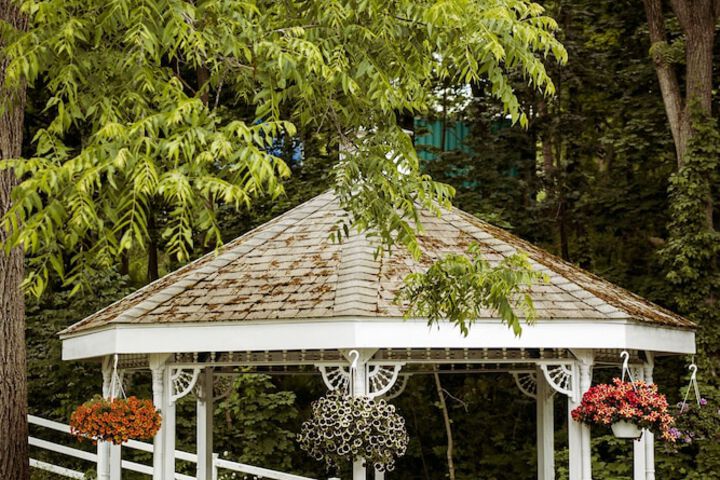 Hudson Manor Bed and Breakfast