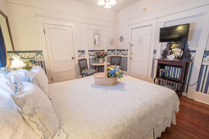 Room 14 of 31