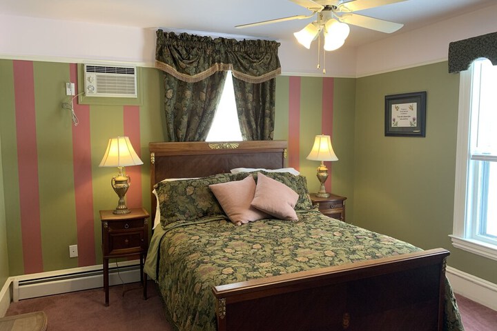 Come From Away B & B Inn
