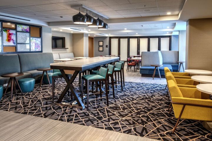 Hampton Inn Fresno Airport