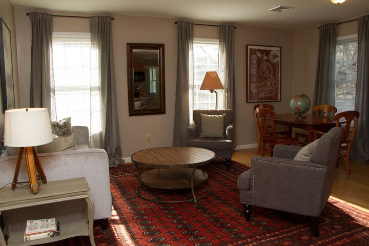 Room 28 of 46