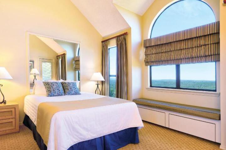 Wyndham Resort at Fairfield Bay