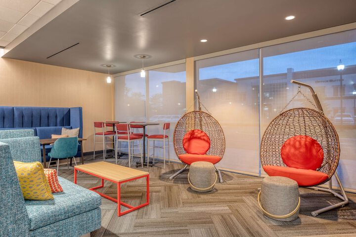 Hotel Interior 4 of 32