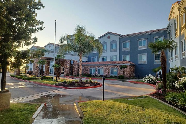 Spark by Hilton Redlands