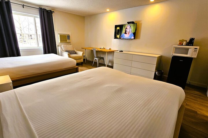 Room 42 of 174