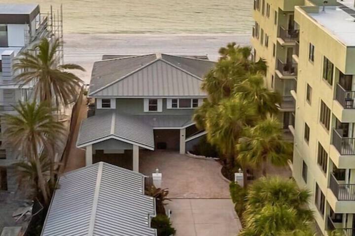 Stones Throw Beachfront Luxury Suites