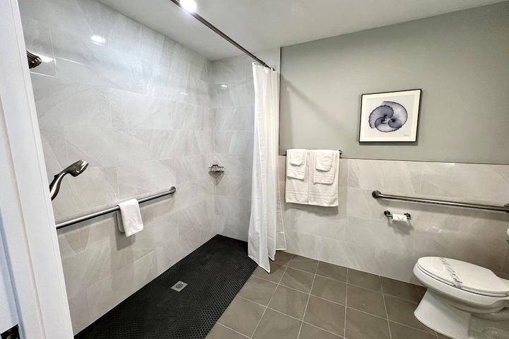 Room 15 of 27