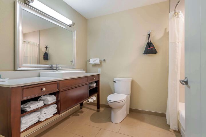 Room 14 of 29