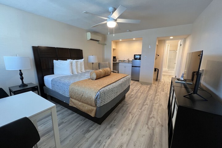 Beachside Resort Motel