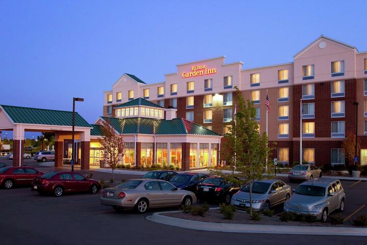Hilton Garden Inn Naperville / Warrenville