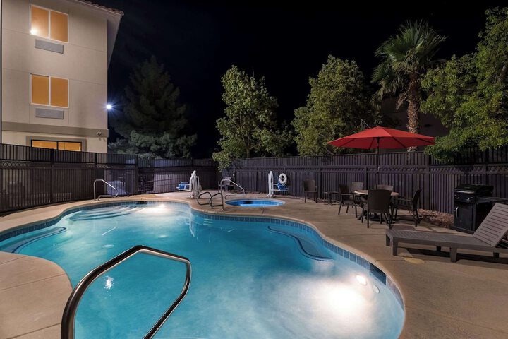 Pool 5 of 44