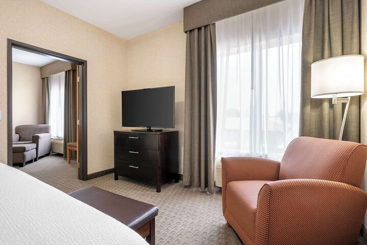 Room 17 of 46