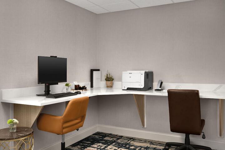 Homewood Suites by Hilton Raleigh / Cary