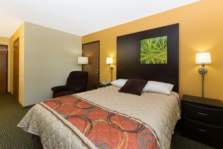 Room 12 of 15