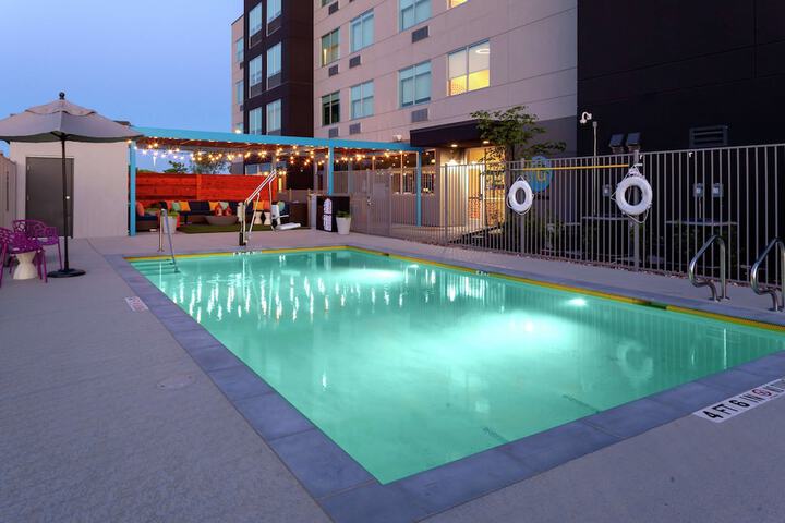 Pool 3 of 18