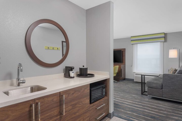Room 7 of 35