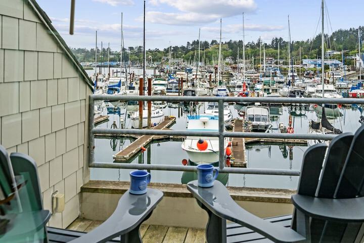 Embarcadero Resort Hotel & Marina
