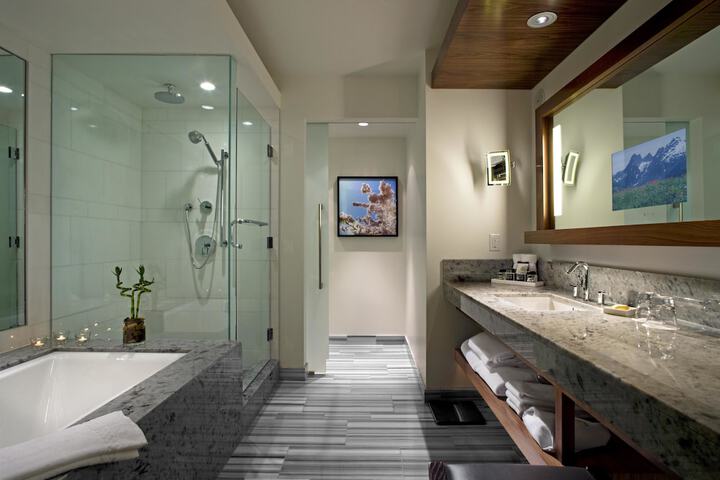 Room 42 of 138