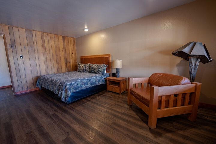 Room 9 of 10