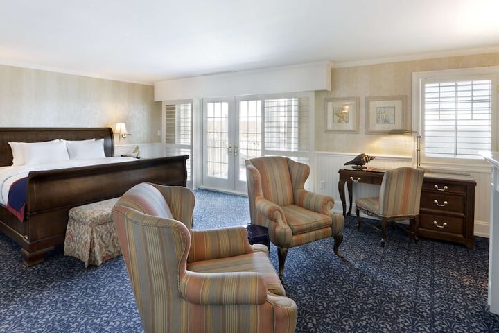 Room 48 of 106