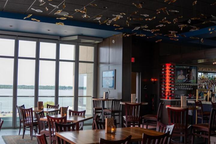 Hampton Inn & Suites Erie Bayfront