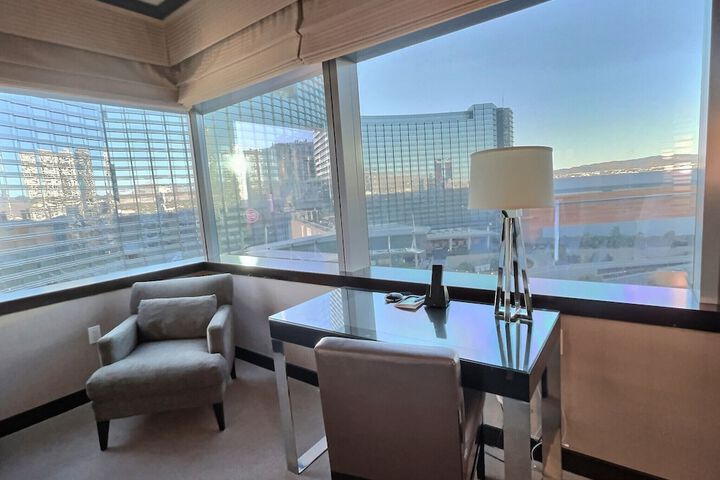 Room 44 of 124