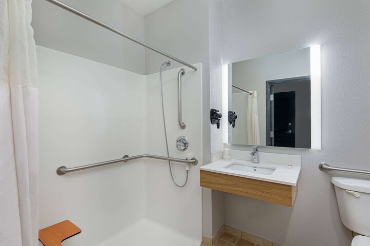 Microtel Inn & Suites by Wyndham Manchester