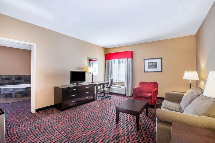 La Quinta Inn & Suites by Wyndham Conway