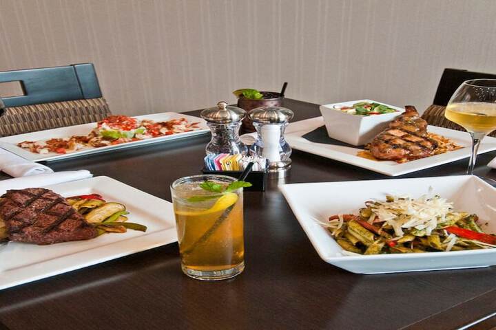Dining 42 of 57