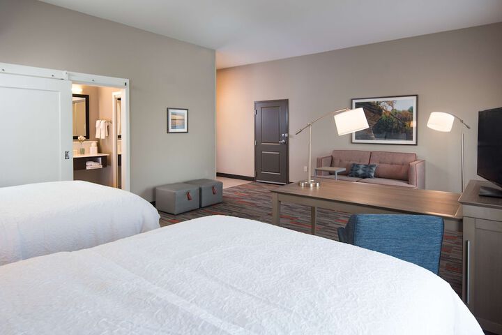 Room 18 of 38