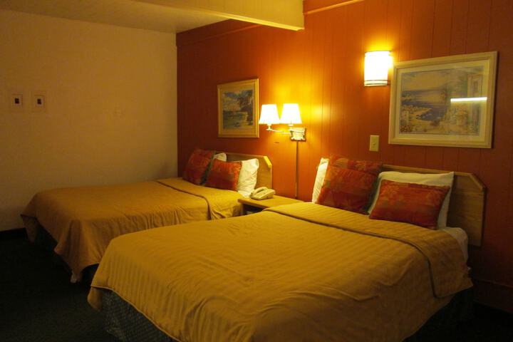 Town House Motel Inc