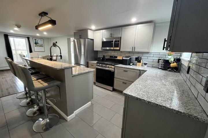 5 Bed 3 bath Apt Near Jiminy Peak Berkshires