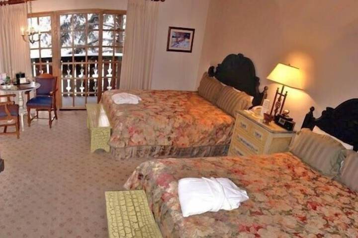 Room 28 of 71