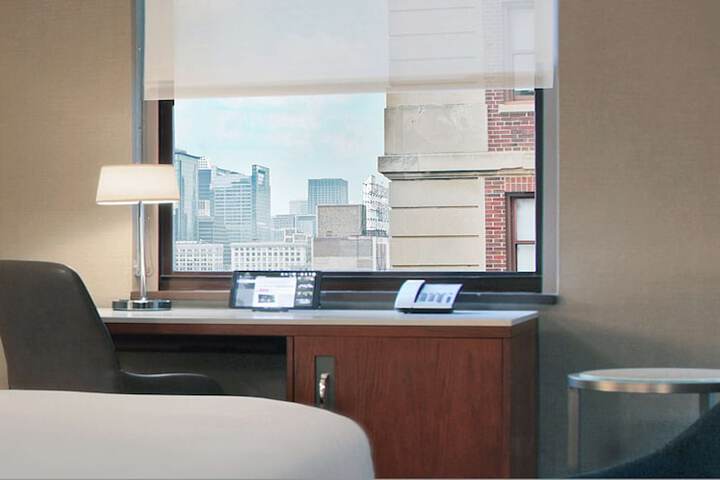 Hilton Chicago