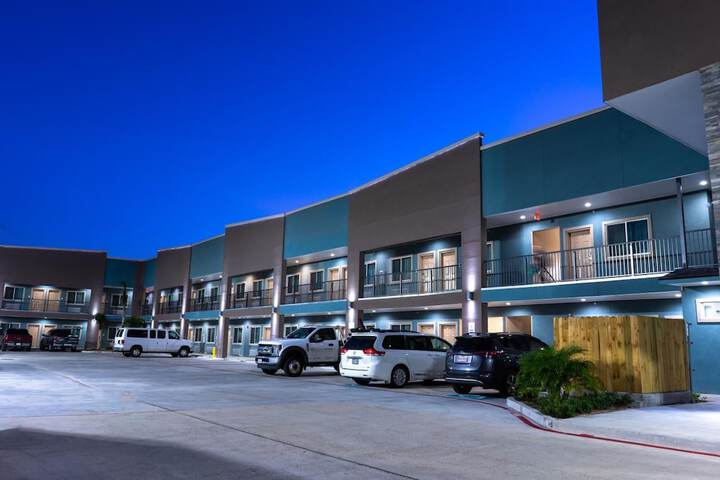 Hotel 4 of 28
