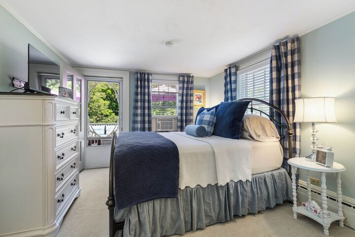 Westbrook Inn B & B