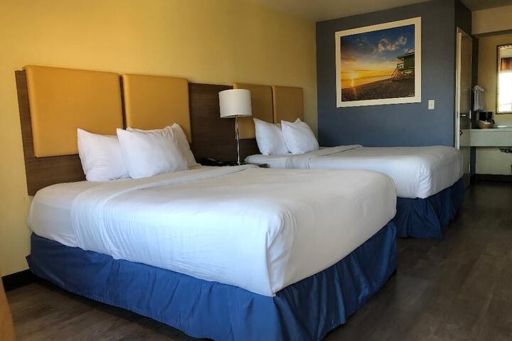 Days Inn by Wyndham Hayward Airport