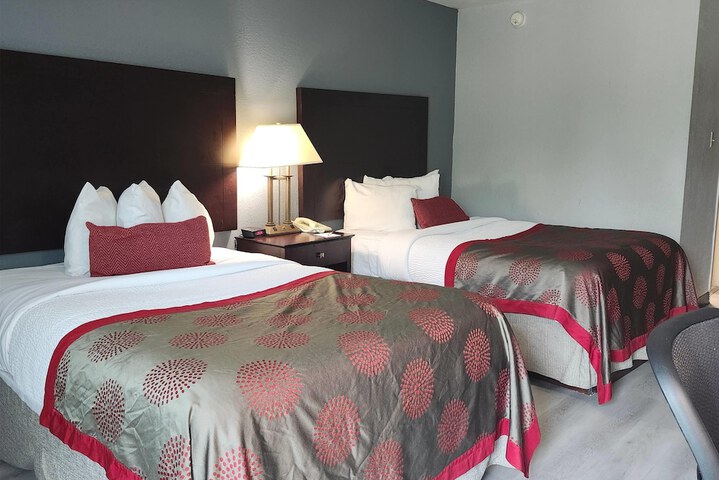 Ramada by Wyndham Luling