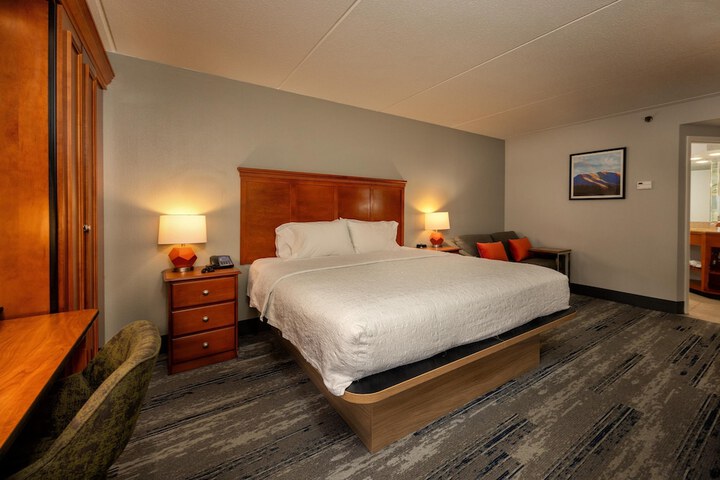 Hampton Inn Wheeling