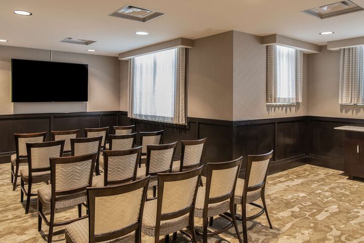 Hilton Columbus / Polaris