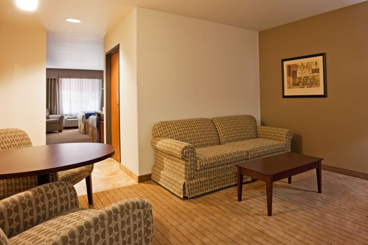 Room 32 of 52
