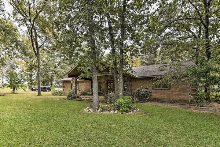 Kingston House w / Fire Pit Short Walk to Lake!