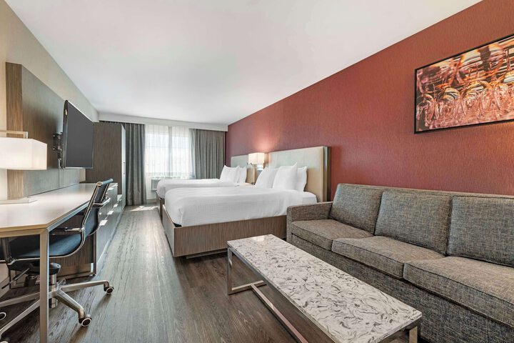 Room 9 of 34