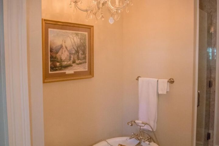 Room 21 of 52