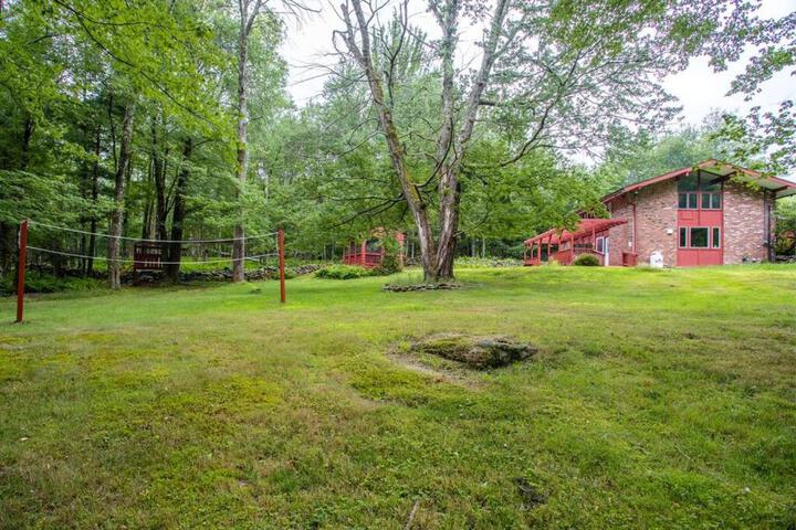 Sunset Estate in the Catskills